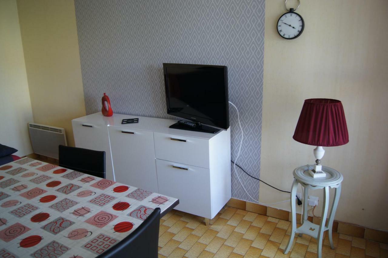Lara 1 - Grand T2 Loggia Sans Vis-A-Vis Parking - Pres Centre-Port, Ile Des Loisirs, Plage Richelieu Agde Exterior photo